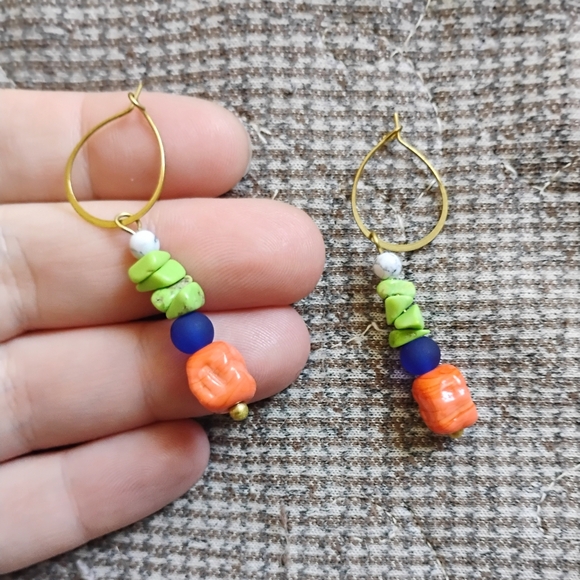 Handmade Green Turquoise Hoop Earrings - Picture 4 of 5